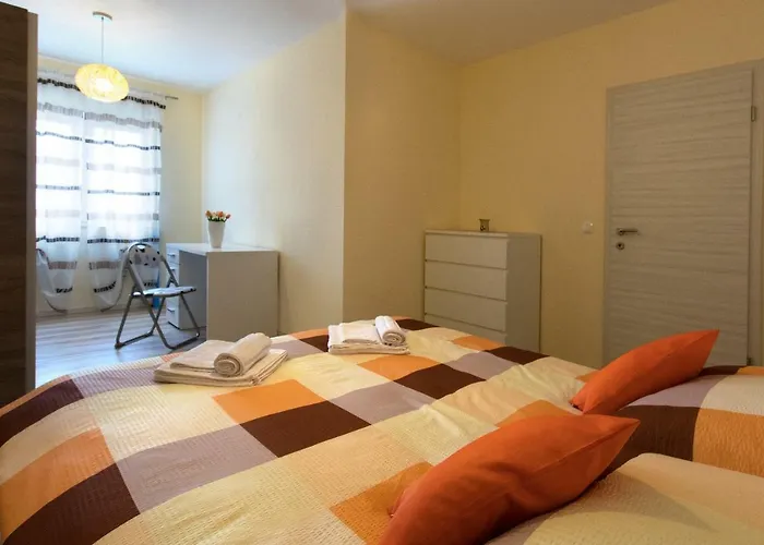 Valmas Apartment Pula